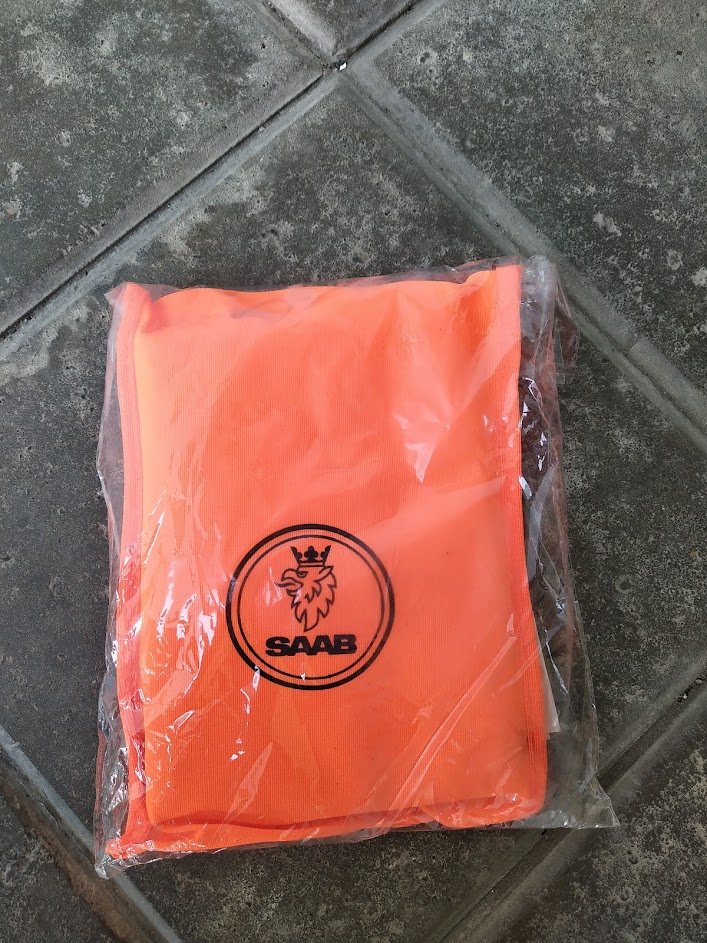 vest1.jpg