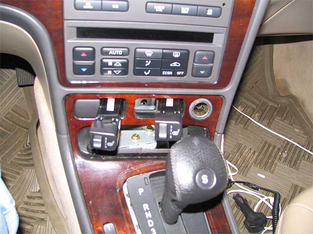 09-cconsole_seatswitches.jpg