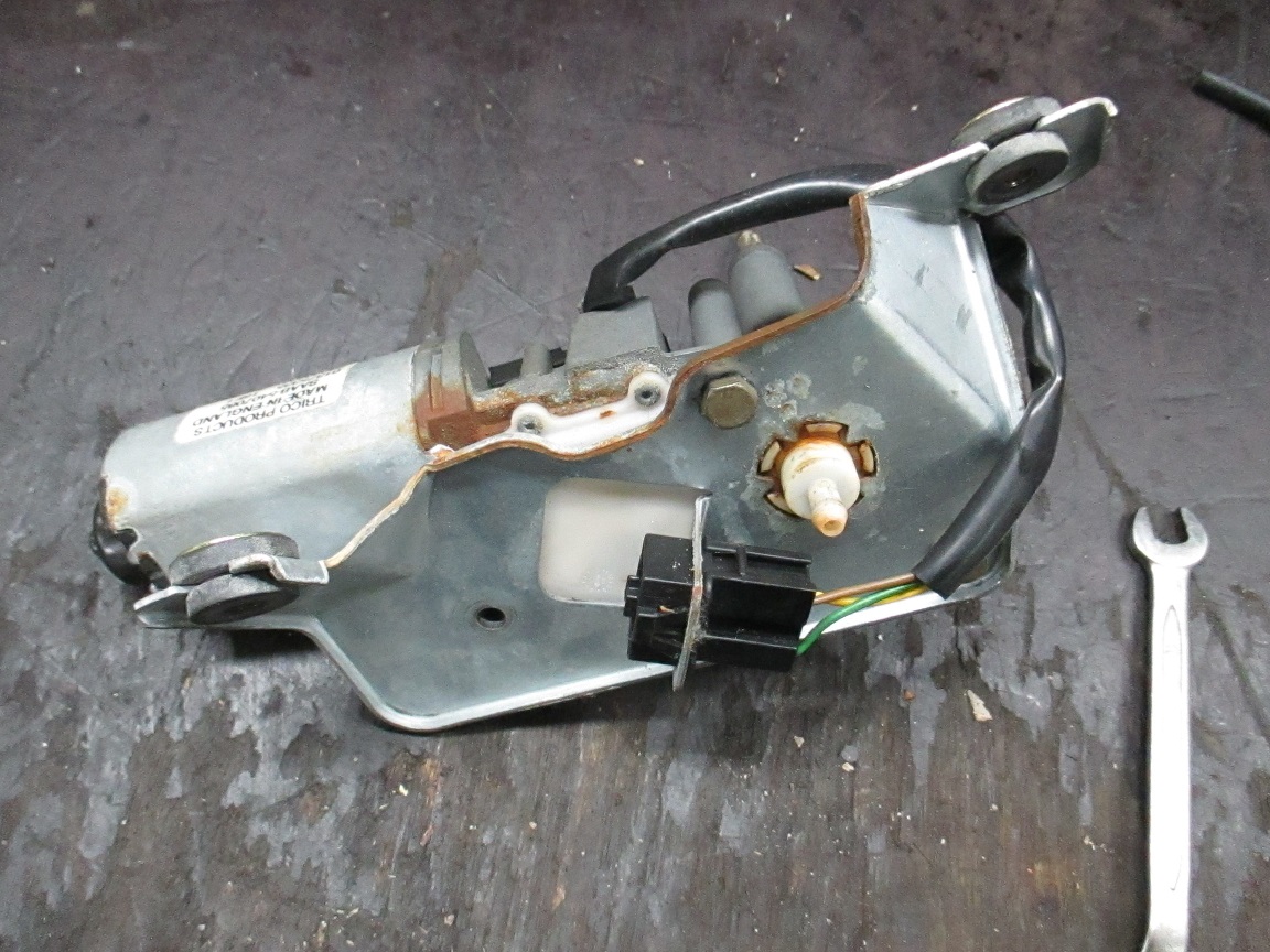 rear wiper 001.JPG