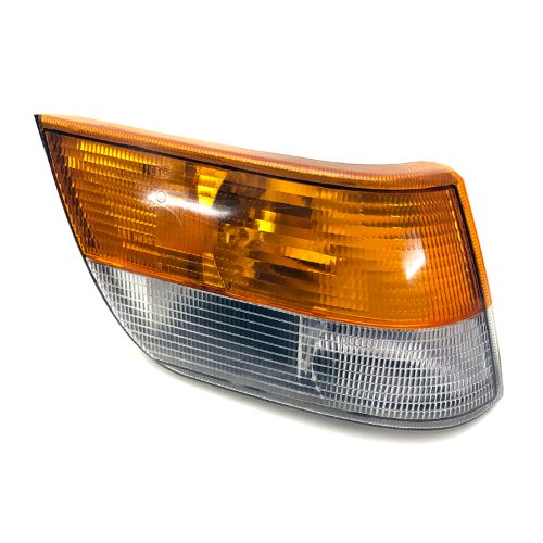 light 900.jpg