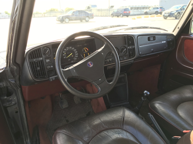 Saab 900 Turbo салон